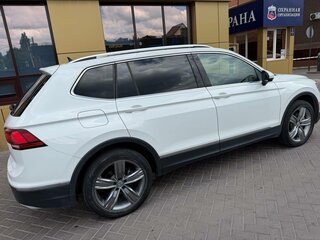 2021 Volkswagen Tiguan Allspace II, белый, 3200000 рублей, вид 4