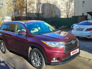 2014 Toyota Highlander III (XU50), красный, 3500000 рублей, вид 1