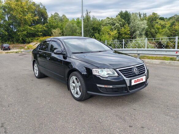 2009 Volkswagen Passat B6, чёрный - вид 3