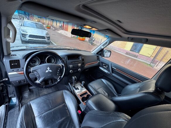 2008 Mitsubishi Pajero IV, зелёный, 2190000 рублей - вид 6