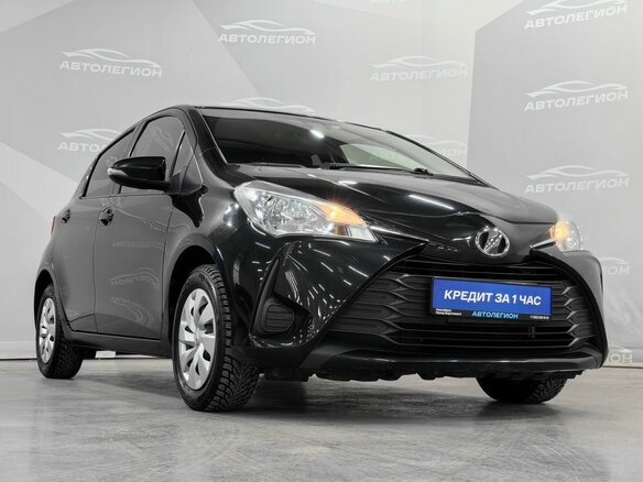 2018 Toyota Vitz III (XP130) Рестайлинг 2, чёрный, 975000 рублей - вид 27