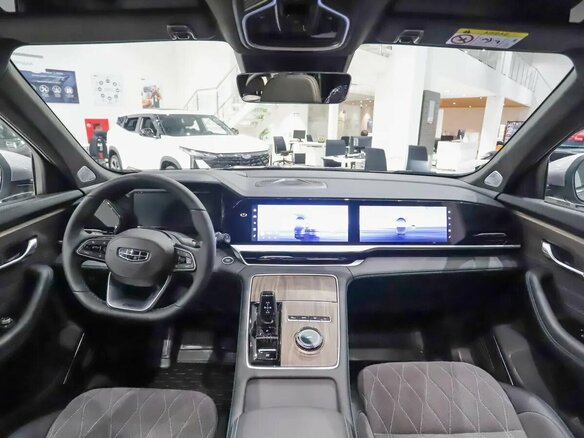 2026 Geely Monjaro I Рестайлинг, серебристый, 4955000 рублей - вид 16