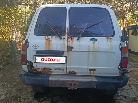 1996 Toyota Land Cruiser 80 Series, белый, вид 3