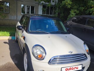 2012 Mini Hatch Cooper II (R56) Рестайлинг, белый, 1100000 рублей, вид 2
