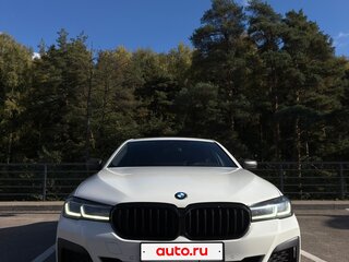 2021 BMW 5 серии 520d xDrive VII (G30/G31/G38) Рестайлинг, белый, 4400000 рублей, вид 4
