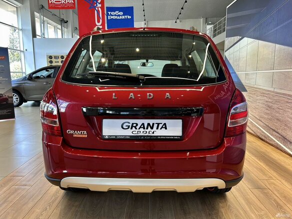 2026 Lada (ВАЗ) Granta Cross I Рестайлинг, красный - вид 4