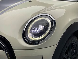 2022 Mini Hatch One III (F55/F56) Рестайлинг 2, бежевый, 2050000 рублей, вид 4