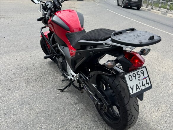 2013 Honda NC 700S, красный, 580000 рублей - вид 4