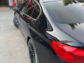 2019 BMW 5 серии 520d VII (G30/G31/G38), чёрный, 4000000 рублей, вид 2