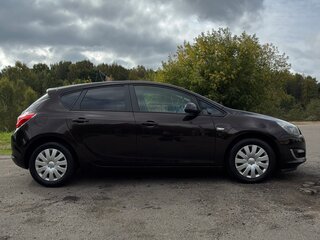 2013 Opel Astra J Рестайлинг, коричневый, 670000 рублей, вид 4