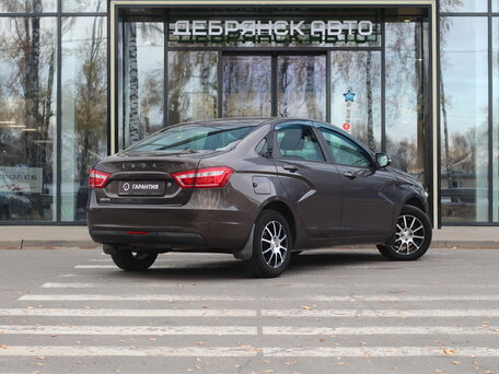 2017 Lada (ВАЗ) Vesta I, коричневый, 945000 рублей, вид 3