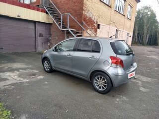 2008 Toyota Vitz II (XP90), серый, 389000 рублей, вид 5
