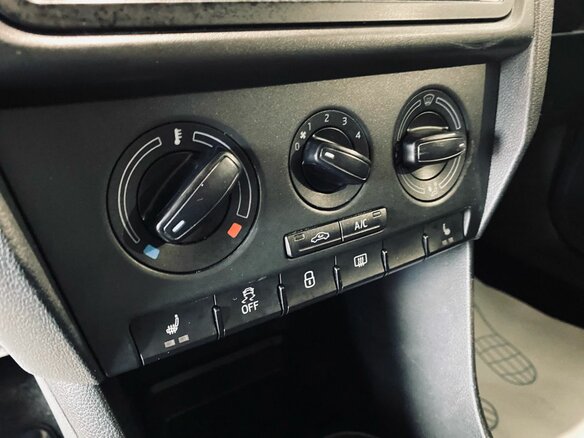 2015 Skoda Rapid I, синий, 950000 рублей - вид 13