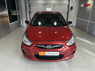 2014 Hyundai Solaris I, красный, 590000 рублей, вид 2