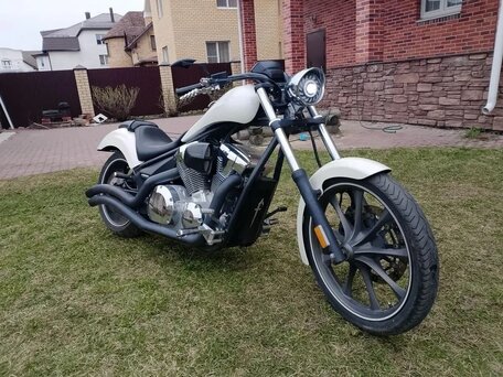 2011 Honda VT 1300CX Fury, белый, 1270000 рублей, вид 4