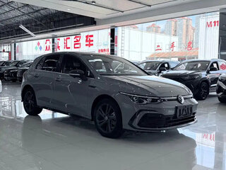2023 Volkswagen Golf VIII, серый, 2200000 рублей, вид 3