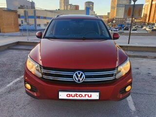 2013 Volkswagen Tiguan I Рестайлинг, красный, 1300000 рублей, вид 2
