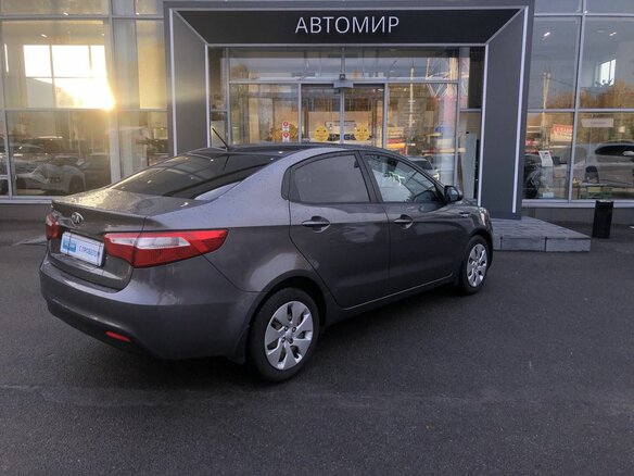 2015 Kia Rio III, серый, 960000 рублей - вид 6