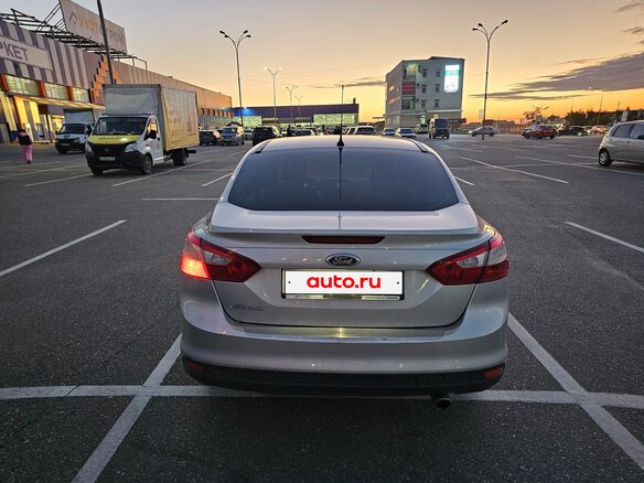 2015 Ford Focus III, серый, 910000 рублей - вид 5
