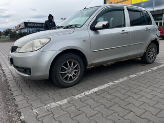 2005 Mazda Demio II (DY) Рестайлинг, серебристый, 240000 рублей, вид 1