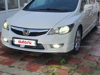 2009 Honda Civic VIII Рестайлинг, белый, 980000 рублей, вид 1