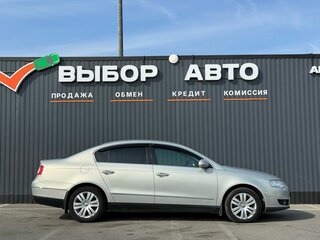 2010 Volkswagen Passat B6, серебристый, 850000 рублей, вид 3