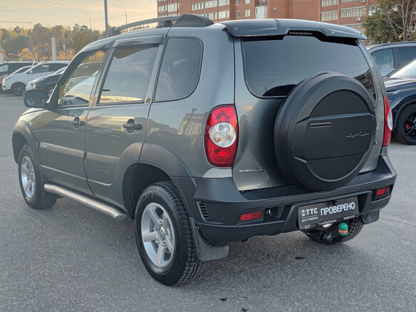 2015 Chevrolet Niva I Рестайлинг, серый, 620000 рублей - вид 6