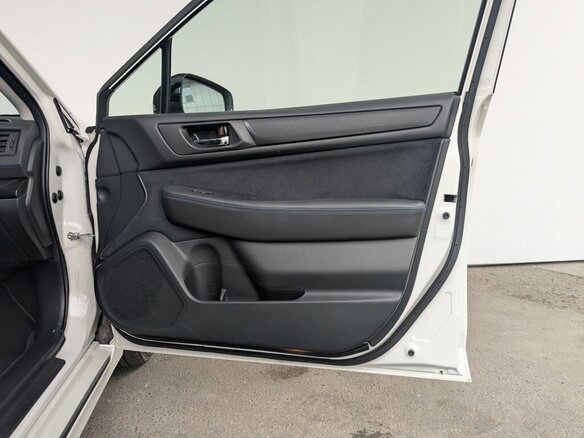 2020 Subaru Legacy VI Рестайлинг, белый - вид 14