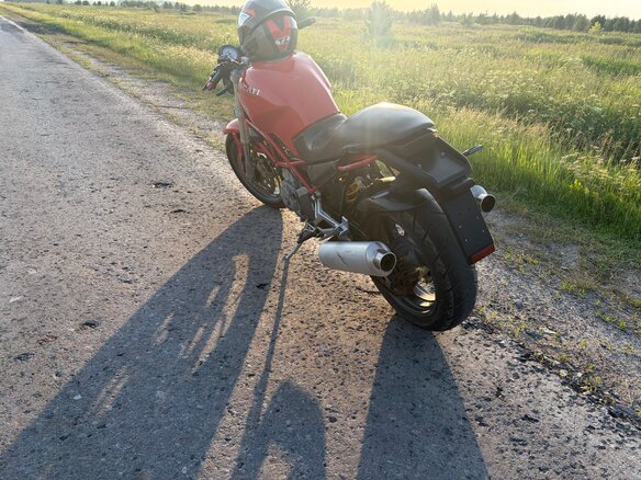 1999 Ducati Monster 400, красный, 200000 рублей - вид 6