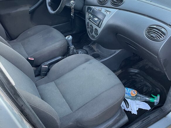 2005 Ford Focus I Рестайлинг, серый, 110000 рублей - вид 5