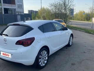 2011 Opel Astra J, белый, 579000 рублей, вид 4