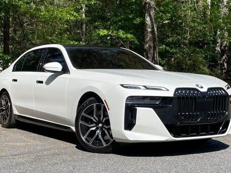 BMW 7 серии VII (G70)
