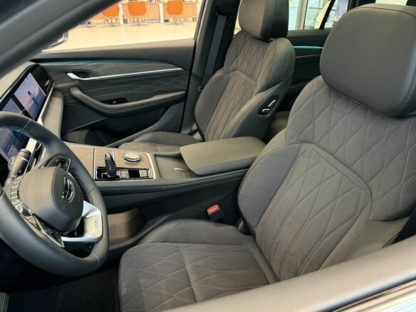 2026 Geely Monjaro I Рестайлинг, чёрный, 4954990 рублей - вид 13