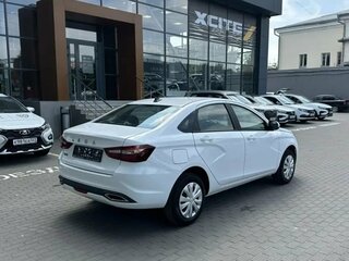 2026 Lada (ВАЗ) Vesta I Рестайлинг (NG), белый, 1680000 рублей, вид 5