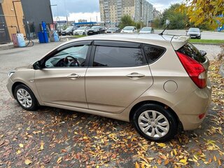 2013 Hyundai Solaris I, бежевый, 850000 рублей, вид 3