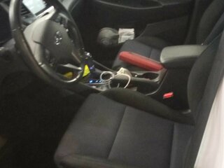 2017 Hyundai Tucson III, белый, 2008500 рублей, вид 5