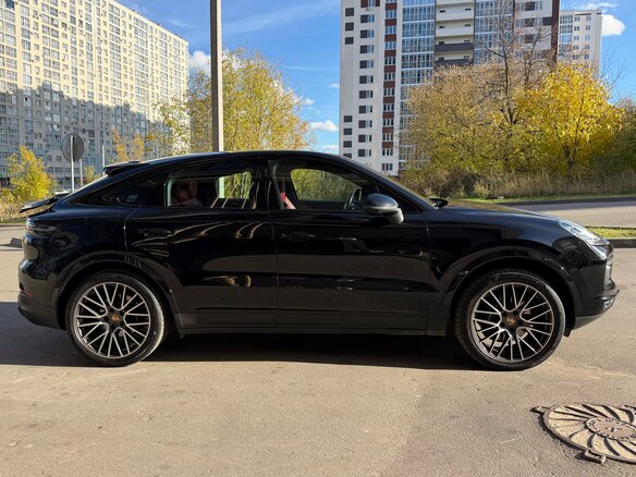 2021 Porsche Cayenne Coupé III, чёрный, 7600000 рублей - вид 3