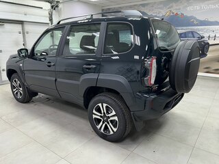 2026 Lada (ВАЗ) Niva Travel I Рестайлинг, зелёный, 1765900 рублей, вид 5