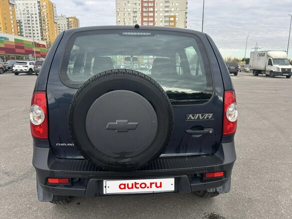 2016 Chevrolet Niva I Рестайлинг, синий, 830000 рублей - вид 3