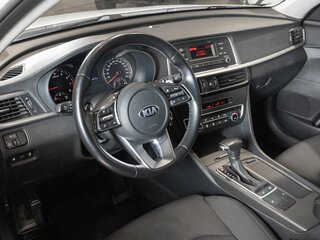 2019 Kia Optima IV Рестайлинг, белый, 2031000 рублей, вид 5