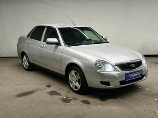 2015 Lada (ВАЗ) Priora I Рестайлинг, серебристый, 520000 рублей, вид 2