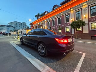 2013 BMW 7 серии 740d xDrive V (F01/F02/F04) Рестайлинг, синий, 2900000 рублей, вид 4