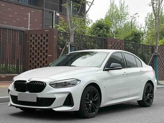 2023 BMW 1 серии 120i III (F52) Рестайлинг, белый, 1630000 рублей, вид 1