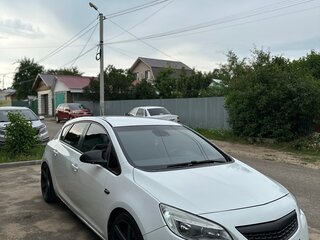 2011 Opel Astra J, белый, 620000 рублей, вид 4