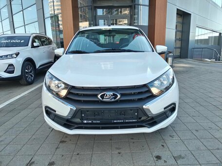 2026 Lada (ВАЗ) Granta I Рестайлинг, белый, 987000 рублей, вид 2