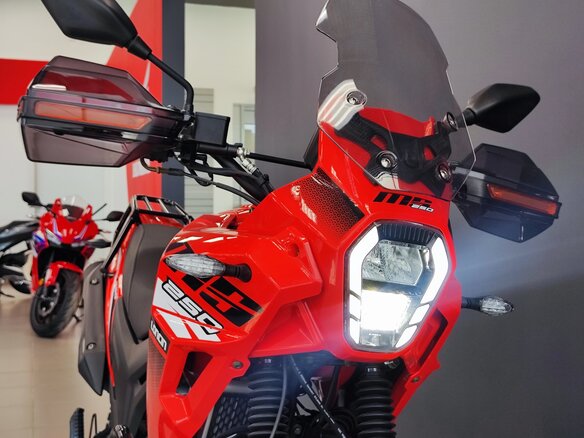 2026 Loncin MS250, красный, 179900 рублей - вид 3