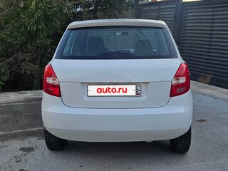 2012 Skoda Fabia II Рестайлинг, белый, 480000 рублей, вид 4