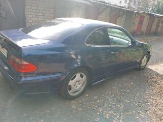1999 Mercedes-Benz CLK-Класс 200 I (W208) Рестайлинг, синий, 300000 рублей, вид 3