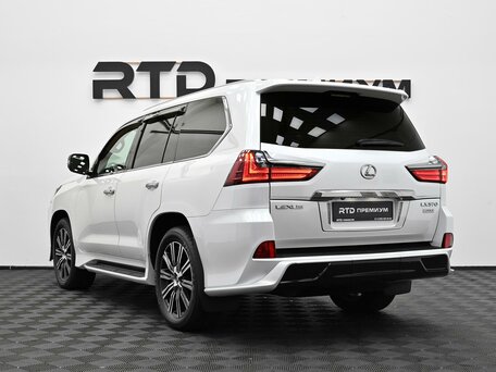 2018 Lexus LX 570 III Рестайлинг 2, белый, 9990000 рублей, вид 4