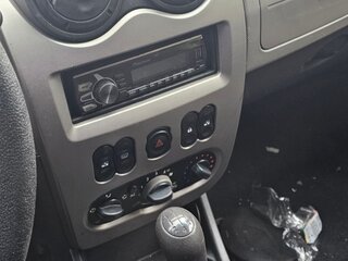 2011 Renault Logan I Рестайлинг, белый, 120000 рублей, вид 5